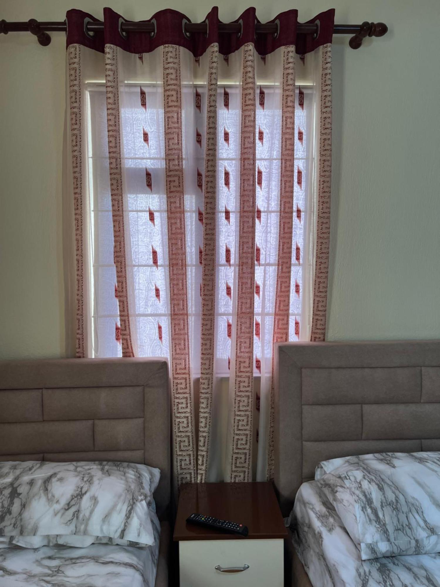 Berberi Guest House Pogradec Exterior foto